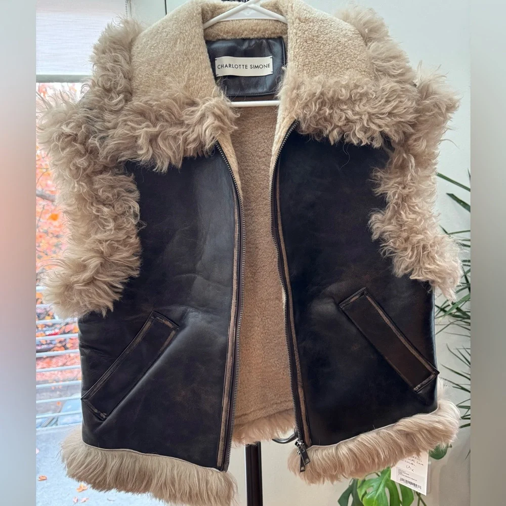 NWT Charlotte Simone leather and fur vest - Picture 8 of 8